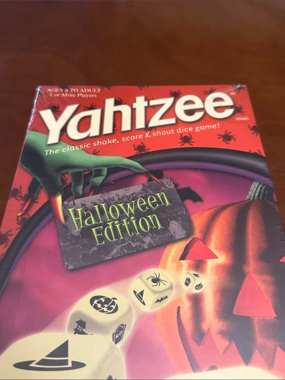 Yahtzee Halloween Edition with Glow in the Dark Dice